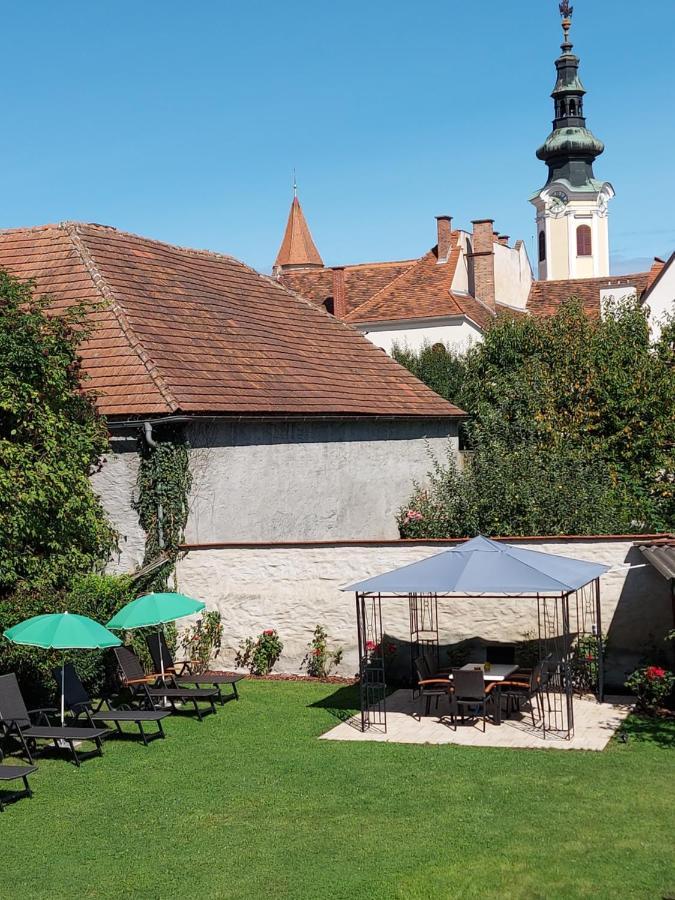 Gaestehaus Ferk - Fruehstueckspension, Bed & Breakfast Bad Radkersburg Exterior foto